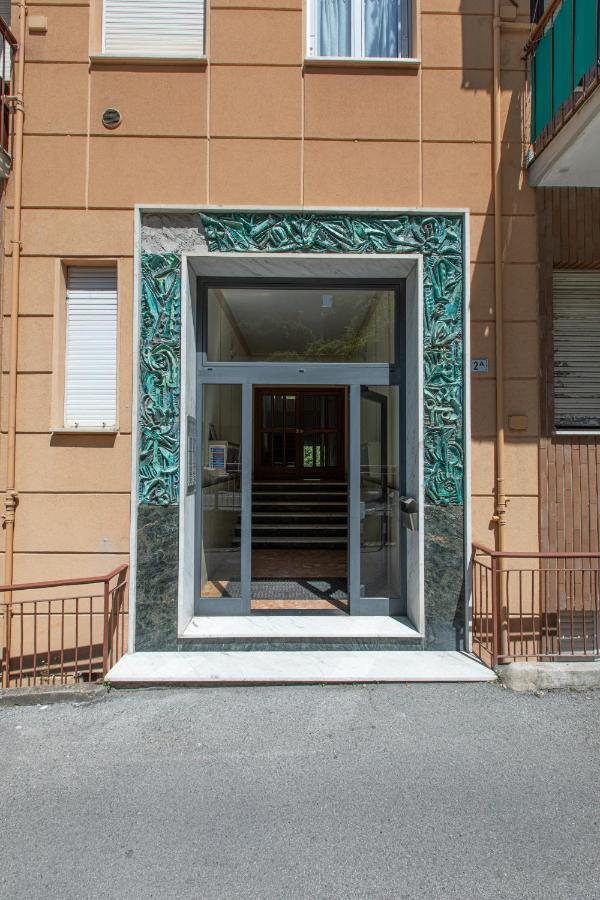 Rapallo Comodo Appartamento Signorile A Due Passi Dal Mare Con Posto Auto Екстериор снимка